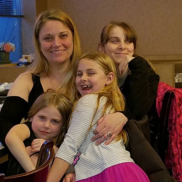 Meet your Posher, Christina - Picture 1 of 1